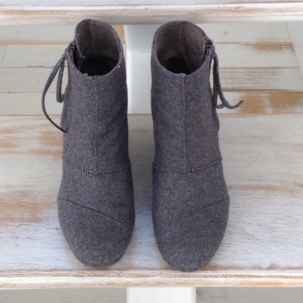 Toms Gray suede Desert high wedge ankle booties